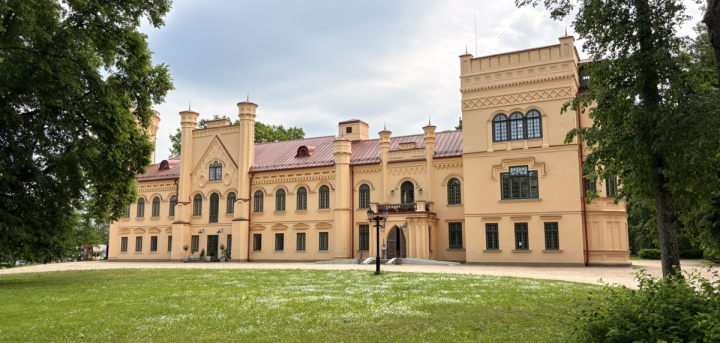 Preilu dvaras